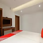 Capital O 24583 Sesha Grand