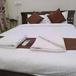 Sri Balaji Grand Hotel