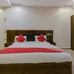 Collection O 5302 Bhadra Grand