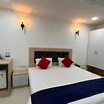 Fabhotel Prime Anika Suites