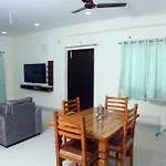 Mee Homes Serviced Apartment In Madhapur Penthouse