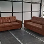 The Balcony Hotel
