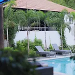 Button Eyes Resort - Pet Friendly