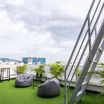 Housr 43 Dlf Gachibowli