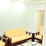 New Cozy 2Bhk Ac Flat In Main Hyd,15Mins From Airport, Only For Families