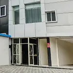 Hotel O Unique Suites Cube