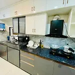 Noah Suits-2Bhk Nearusconsulate
