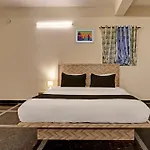 Hotel O Living Tree Suites