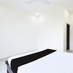 Hotel O Rks Nearby Narsingi, Kokapet, And Neknampur