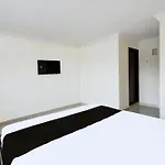 Hotel O Rks Nearby Narsingi, Kokapet, And Neknampur