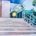 Super Townhouse Sr Nagar Rcc Premier