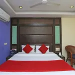 Oyo 6648 Hotel Royal Residency