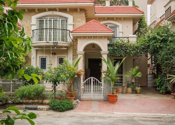 Timber Leaf Villa By Stayjade Nr Hyd Airport