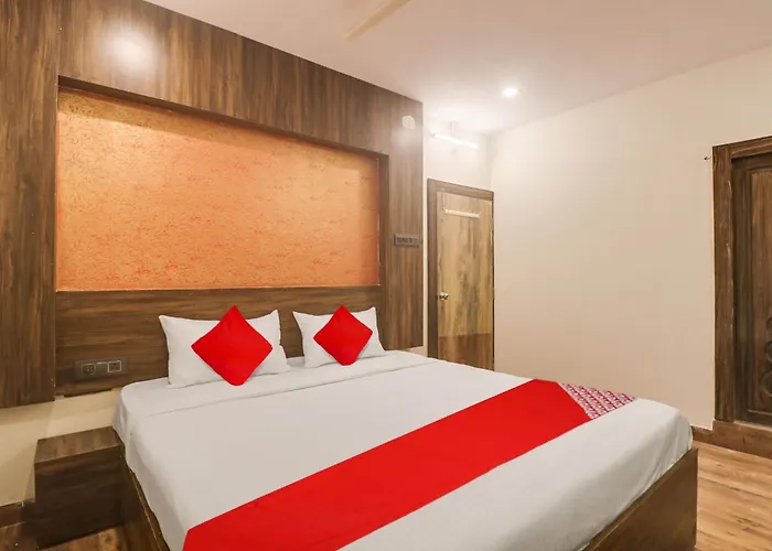 Hotel O R Square Grand