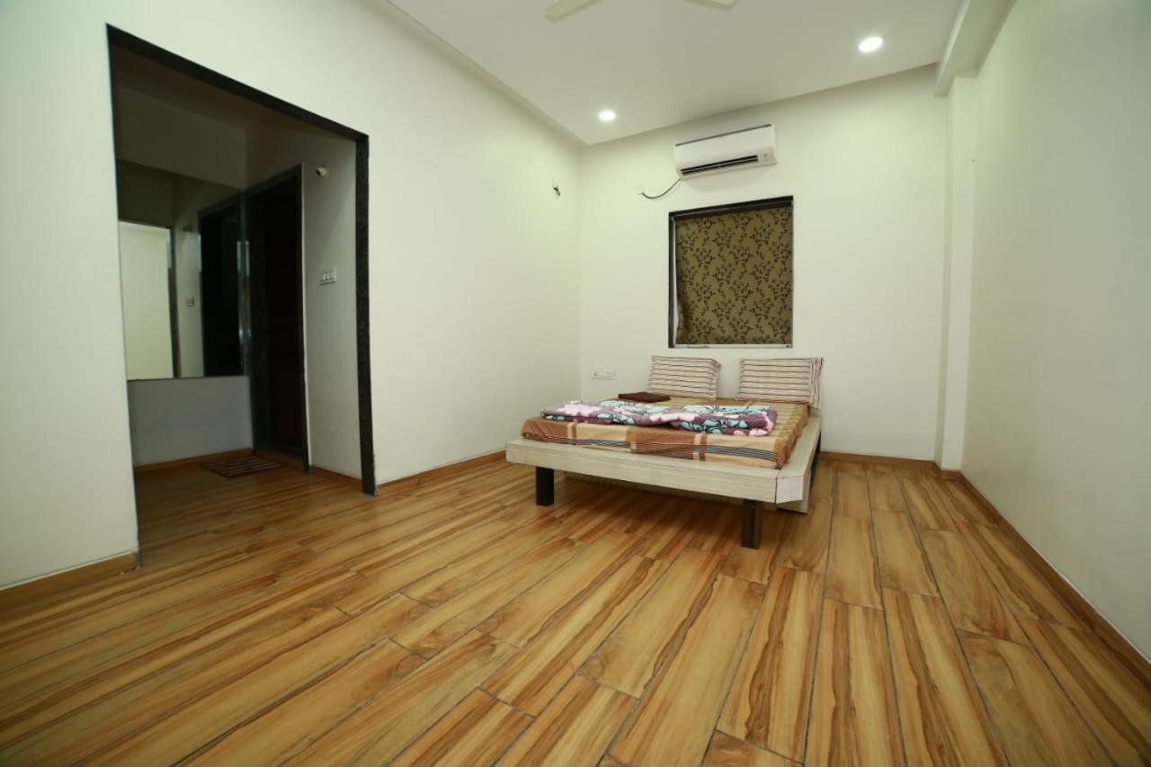 Fingertip Holidays Villa *