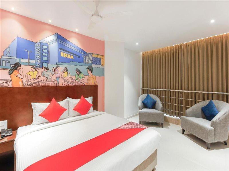Capital O 24583 Sesha Grand Hotel 3*