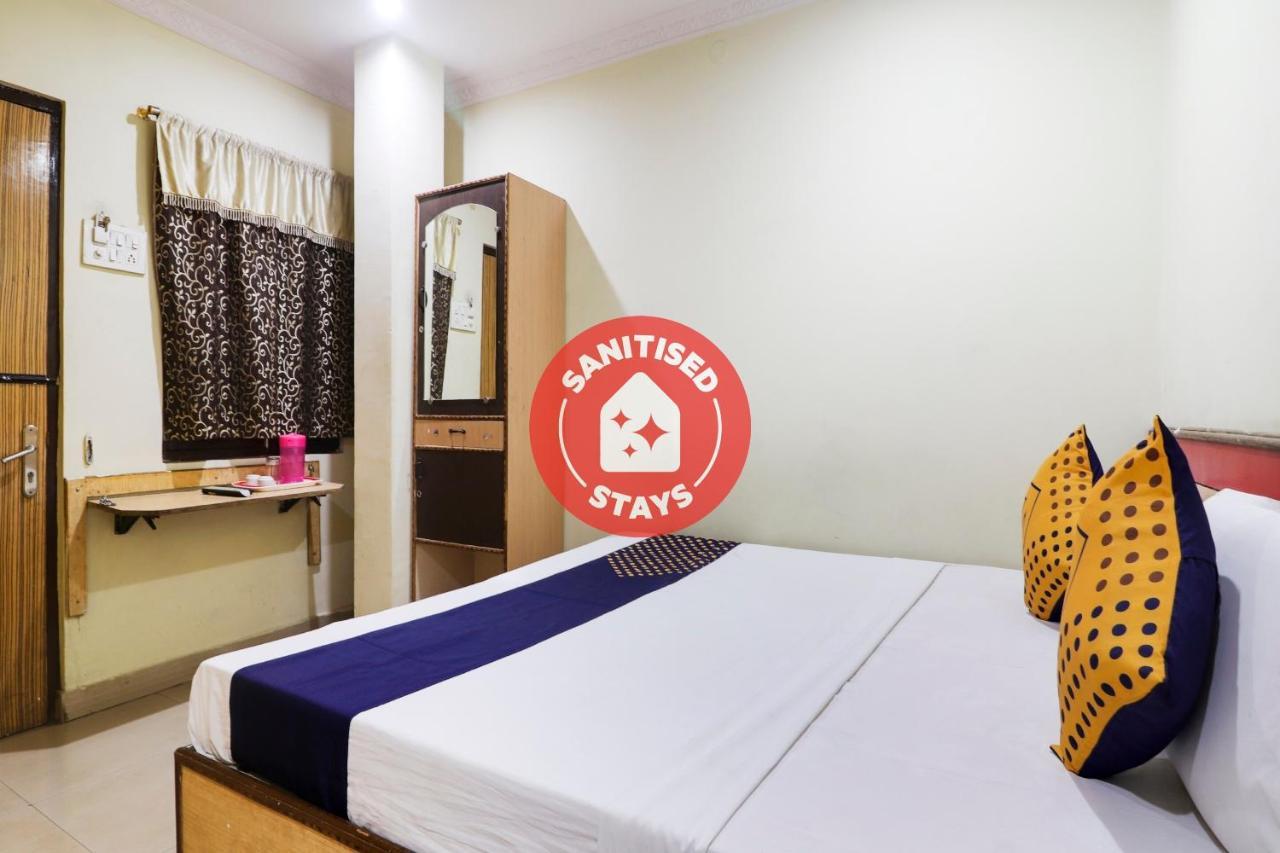 Spot On 75920 Midtown Hyderabad