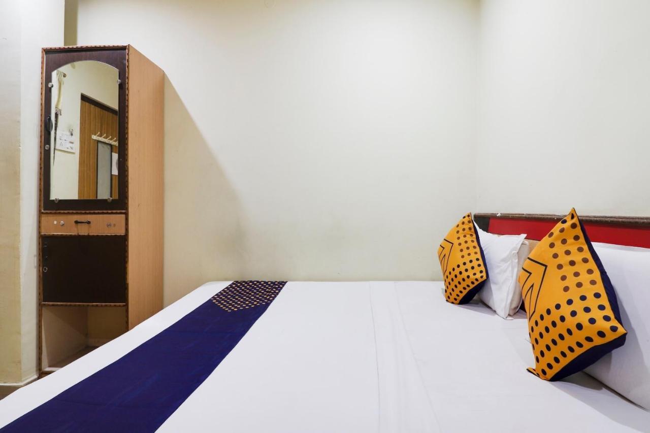 Spot On 75920 Midtown 3* Hyderabad