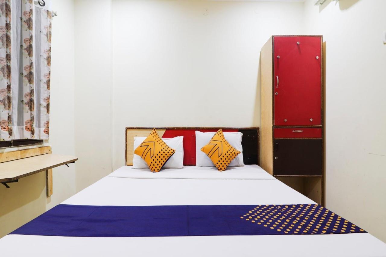 Spot On 75920 Midtown 3* Hyderabad