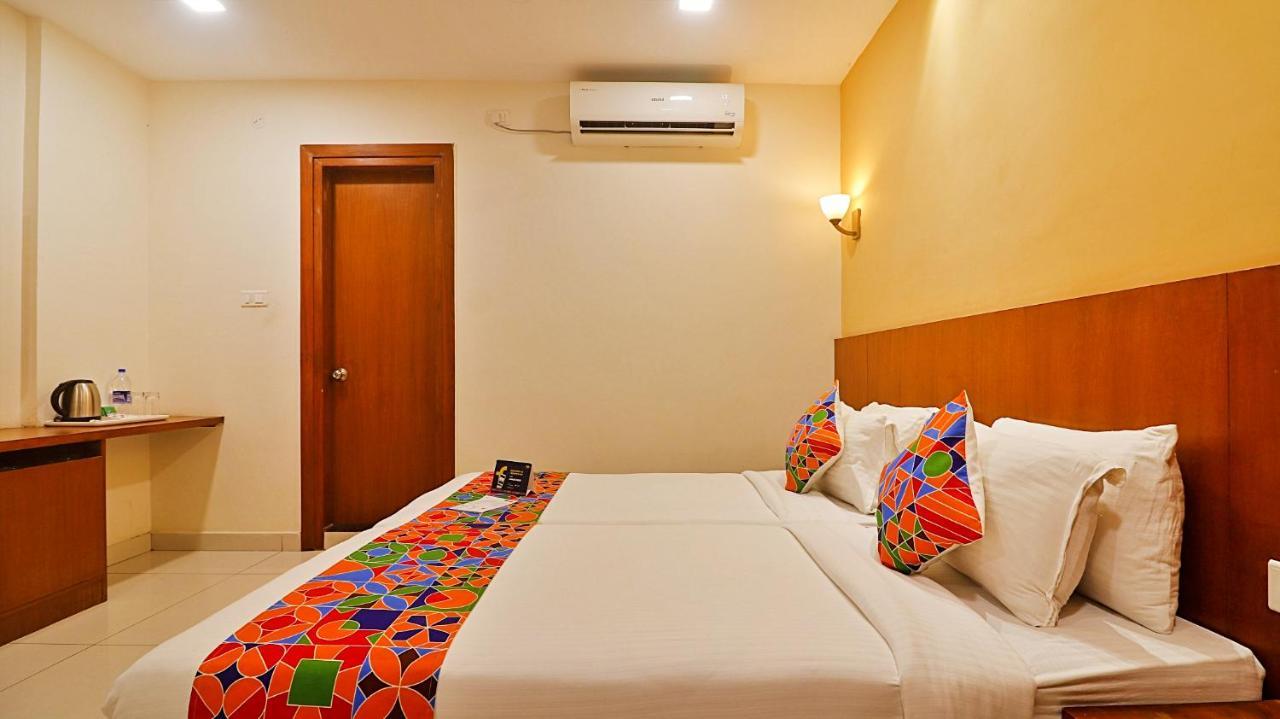 Fabhotel Westside Hi-tech