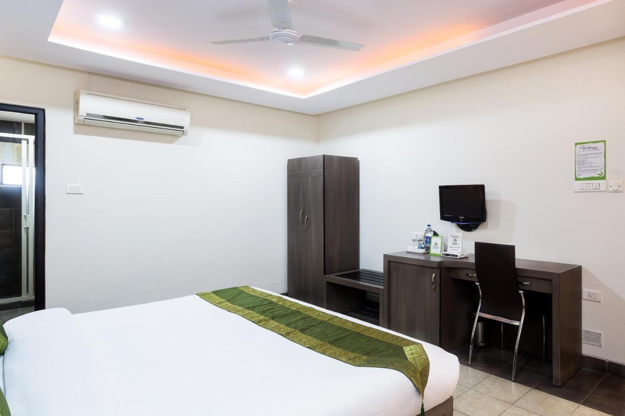 Treebo Club Hotel 3*