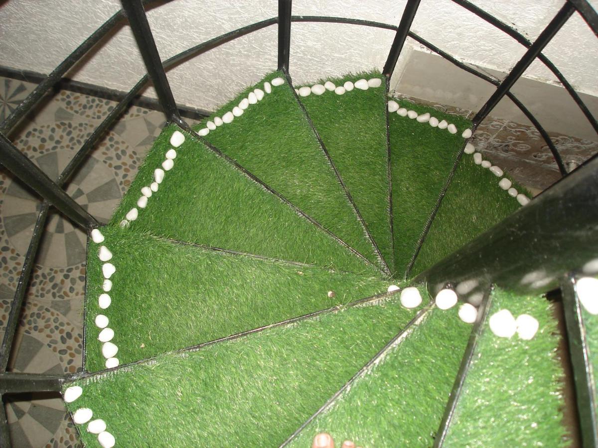 Apartment 1br With Theater, Jacuzzi, Steam Bath Hyderabad