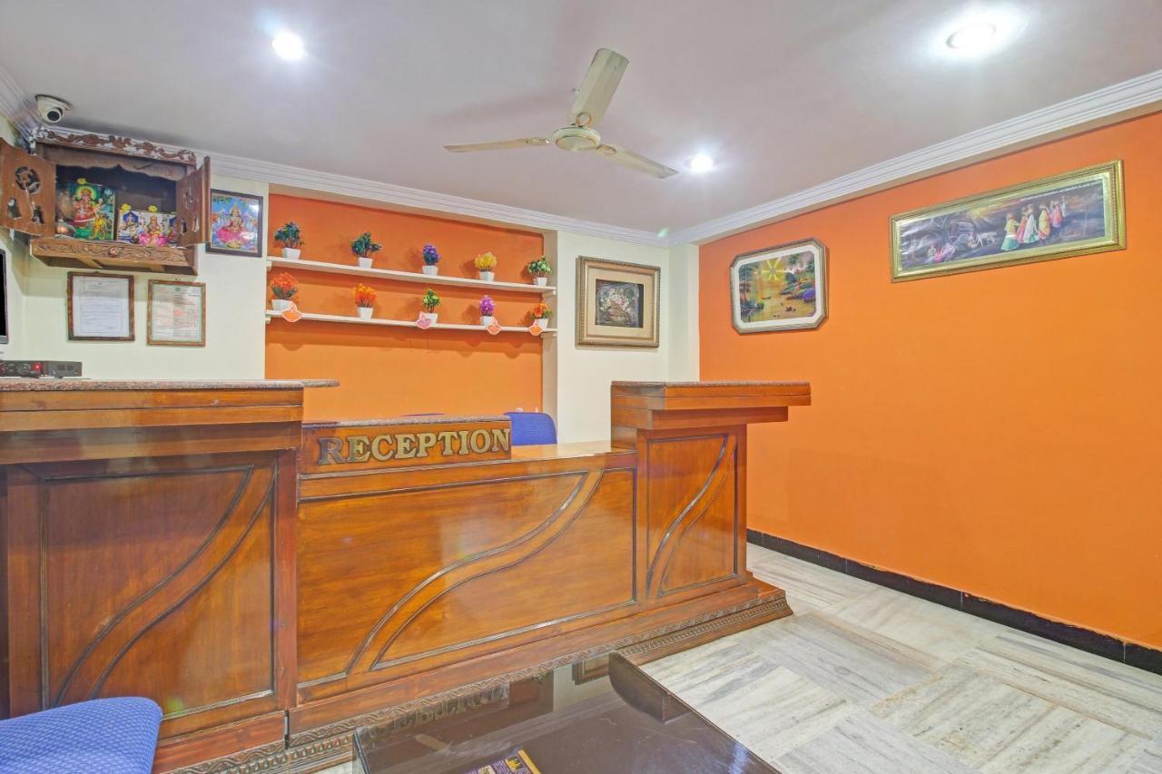 Oyo 84764 Kanak International 3* Hyderabad
