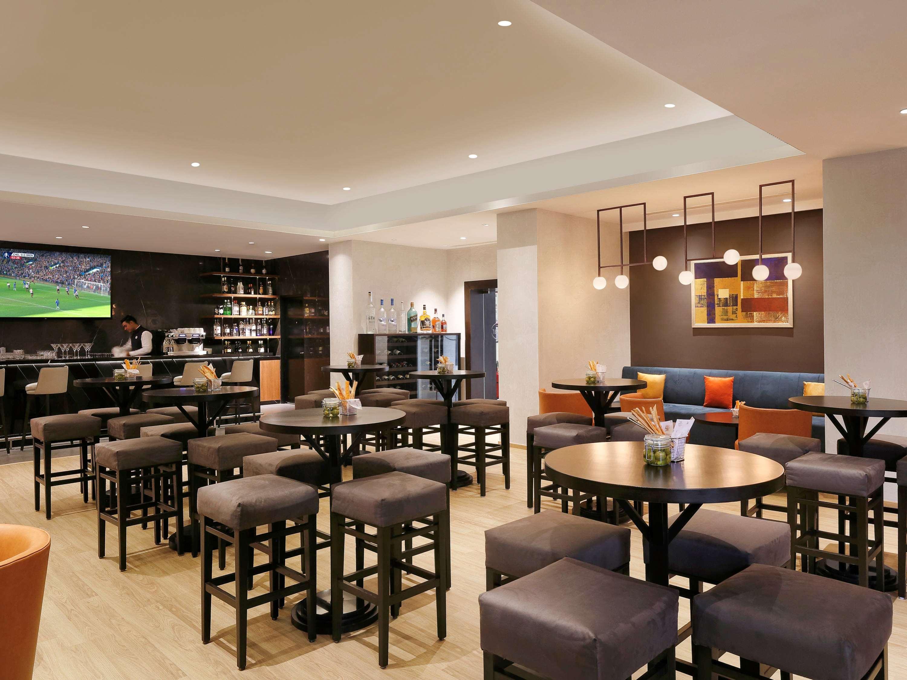 Novotel Convention Centre 5* Hyderabad