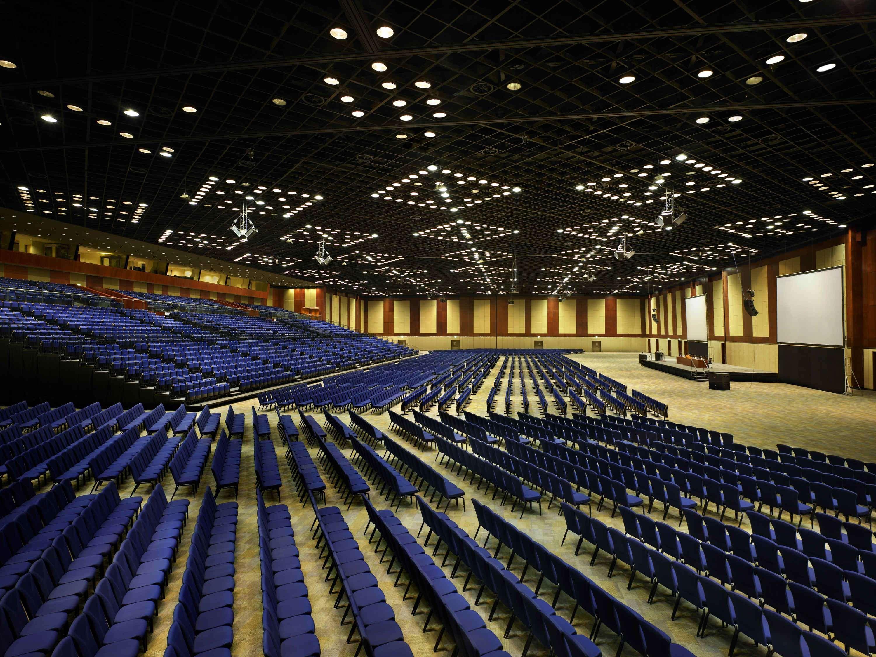 Novotel Convention Centre Hotel
