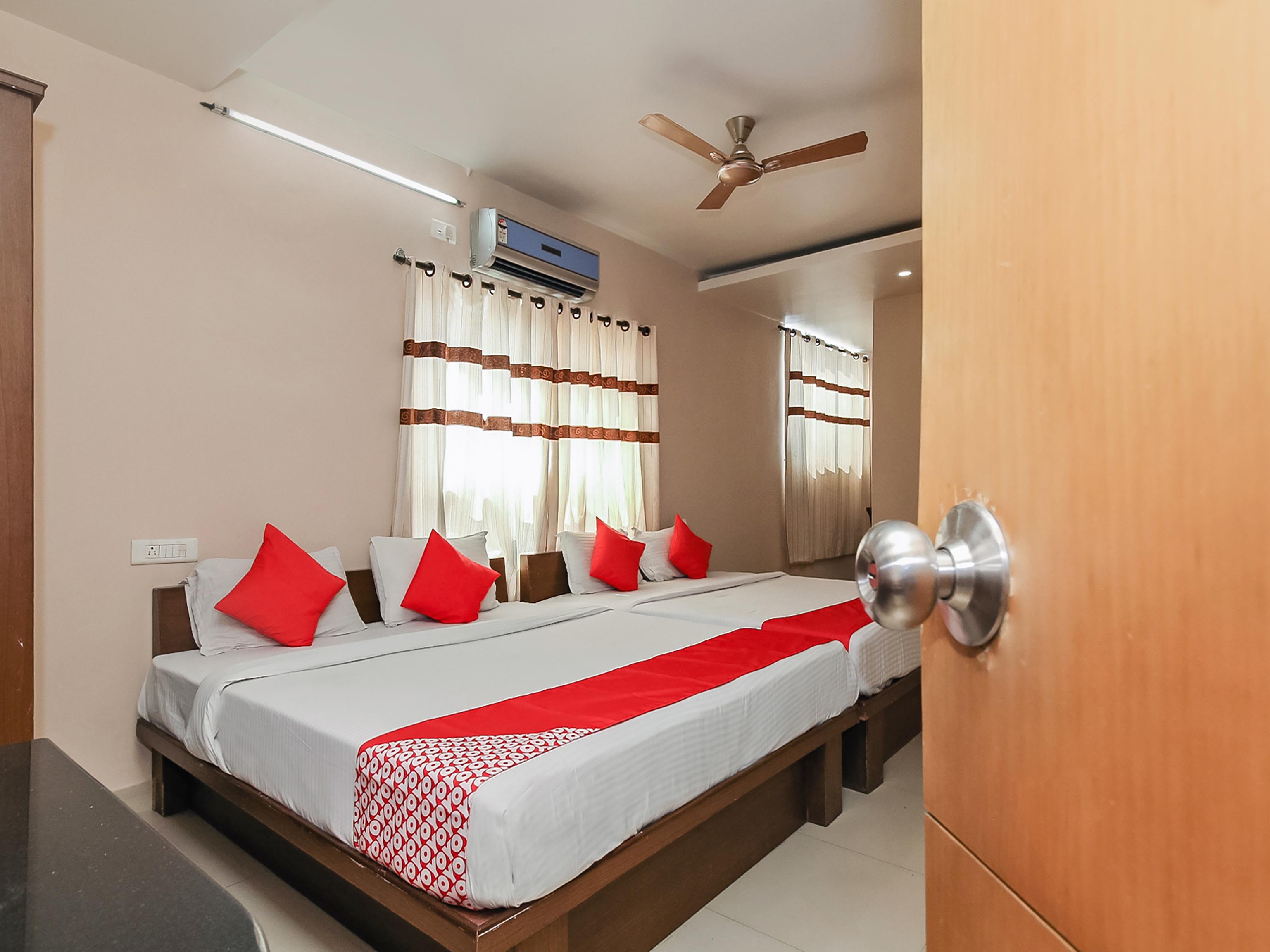 Grand Elite Hotel