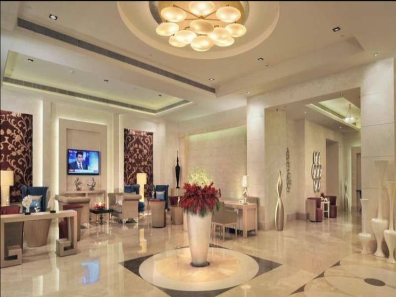 Radisson Hitec 5*