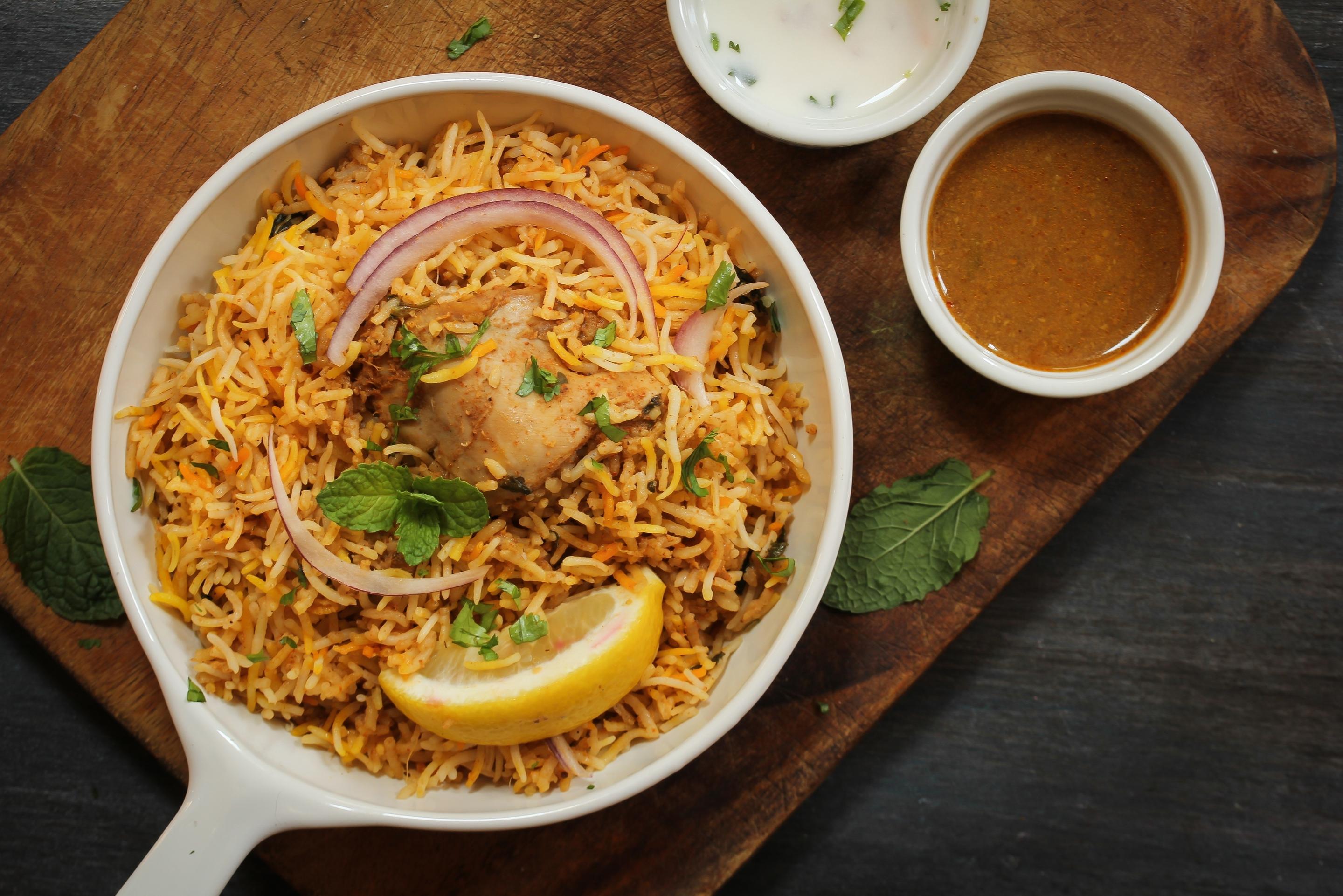 O Ruma Near Nampally Railway Station Hotel