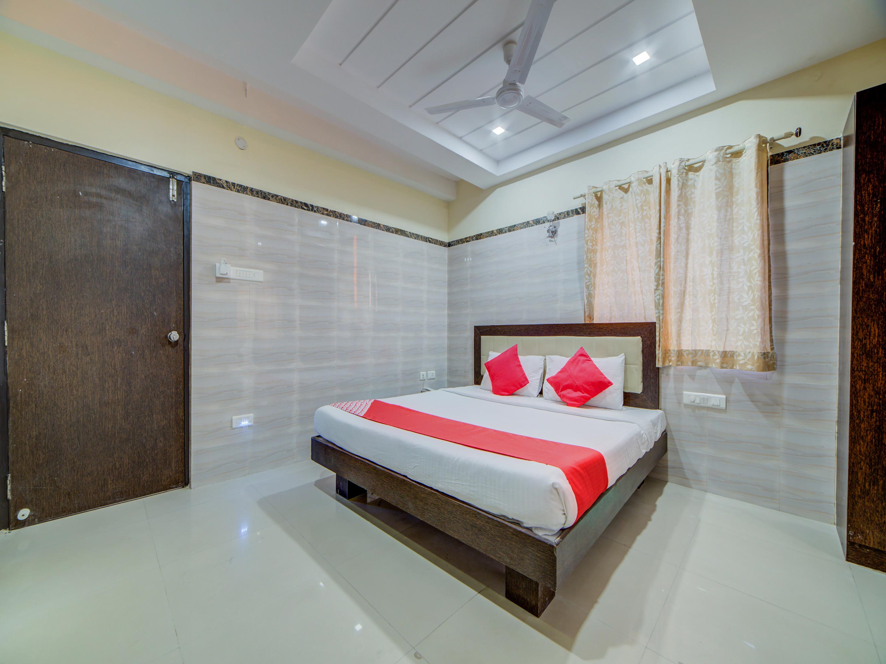 Hotel Oyo Flagship 24397 9 Star Hyderabad