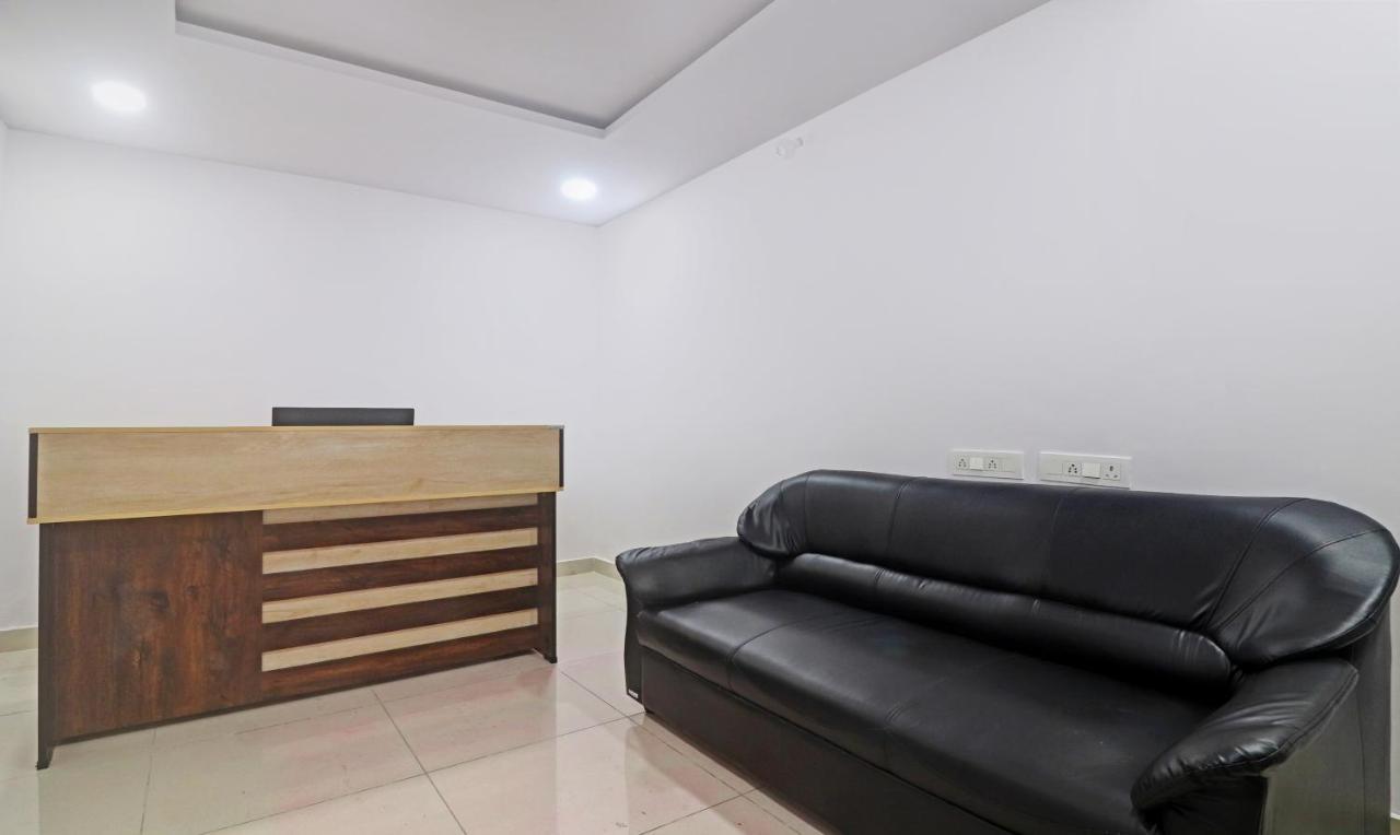 Hotel Super Collection O Kondapur Hyderabad Formerly Dunes 3*