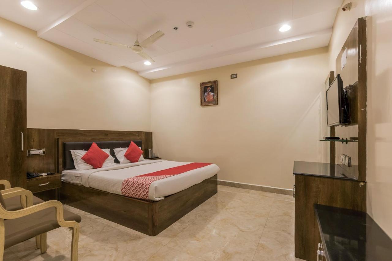 Hotel Collection O 5302 Bhadra Grand 3*
