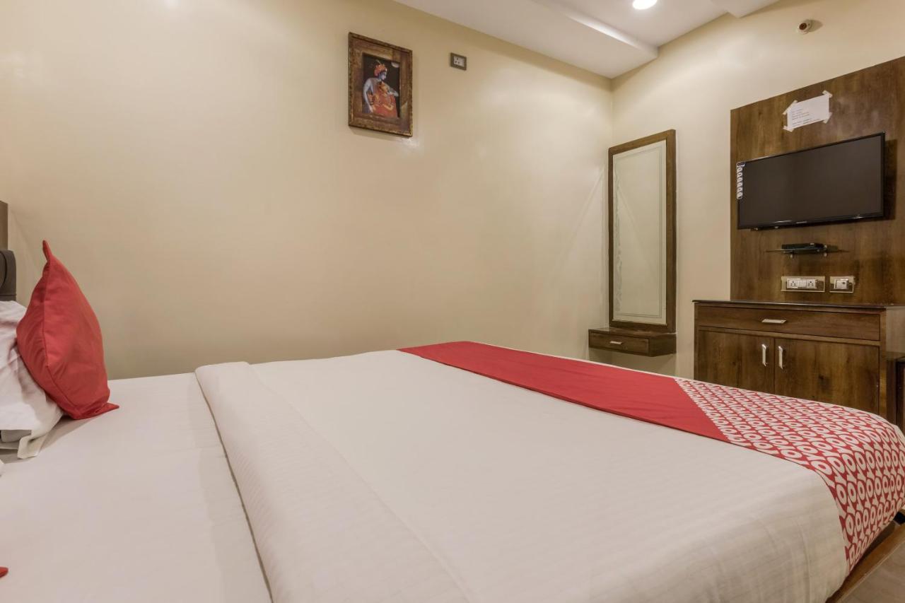 Collection O 5302 Bhadra Grand Hotel 3*