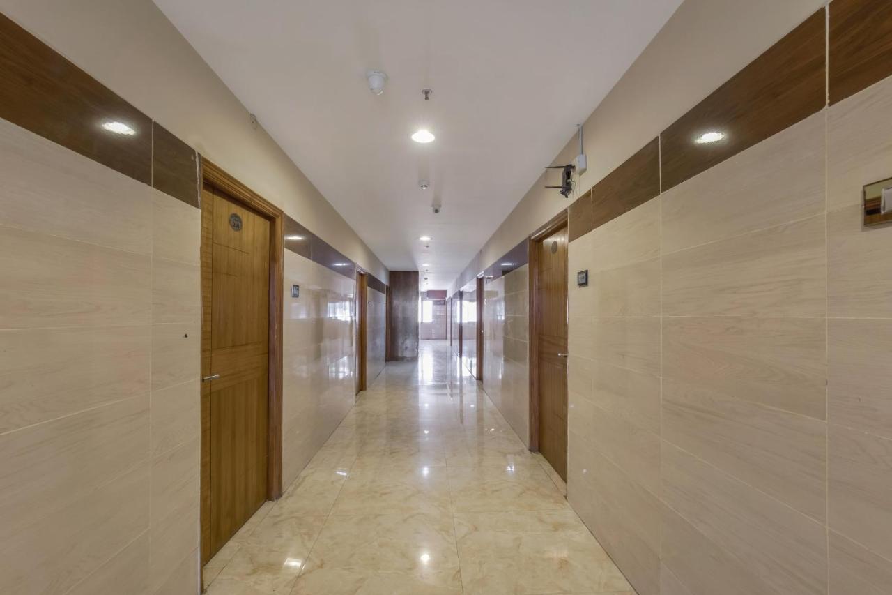 Collection O 5302 Bhadra Grand Hotel 3*