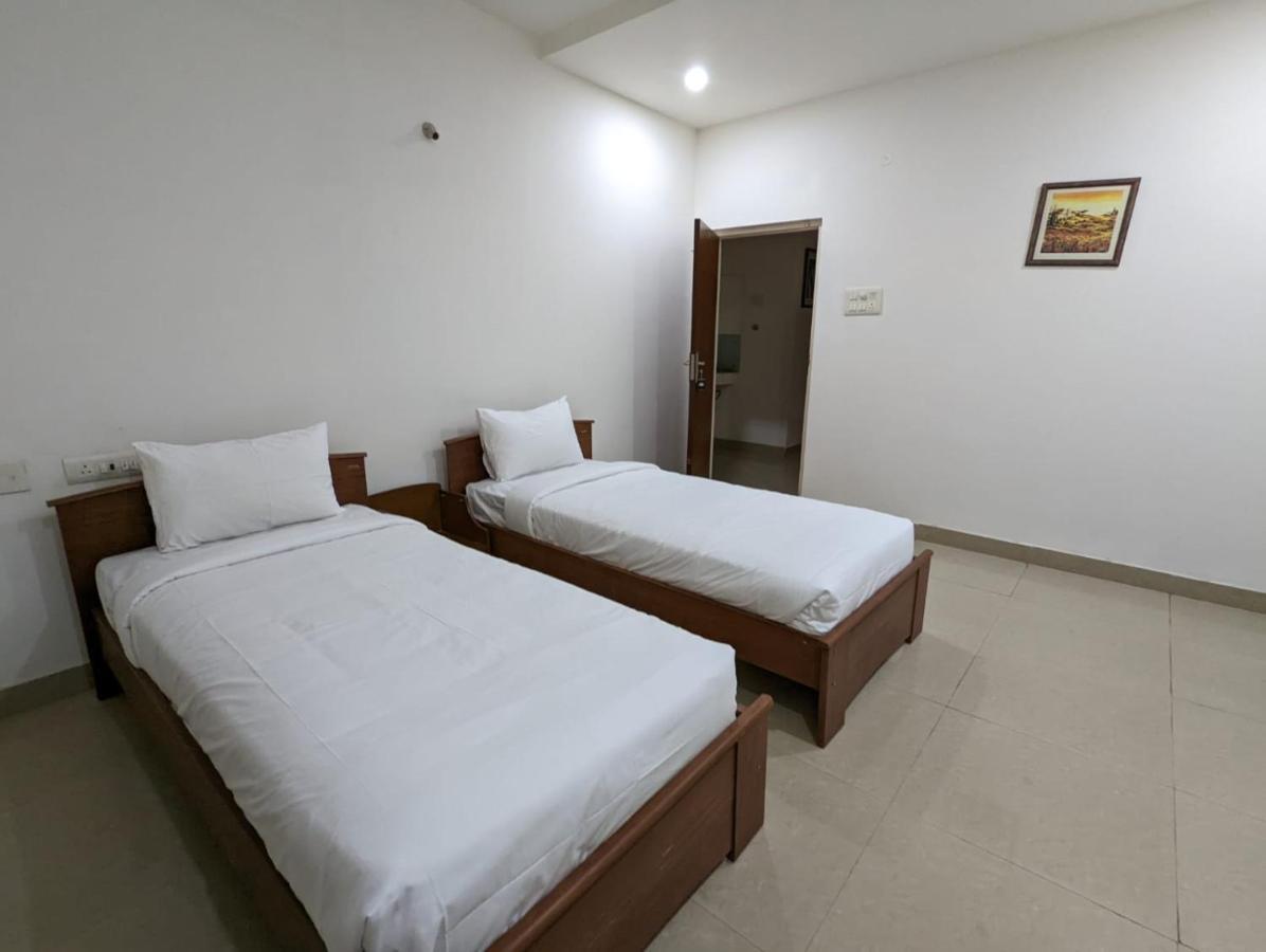 Hotel White Fern Serviced - Gachibowli 3*