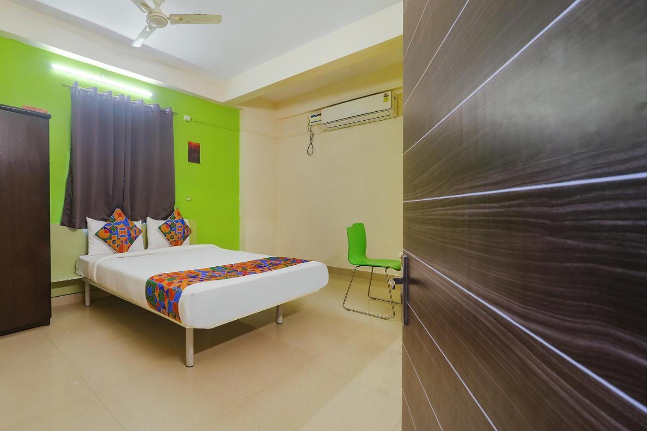 Hotel Fabhotel Broholic - 200m From Care Hospitals - Hitech Hyderabad