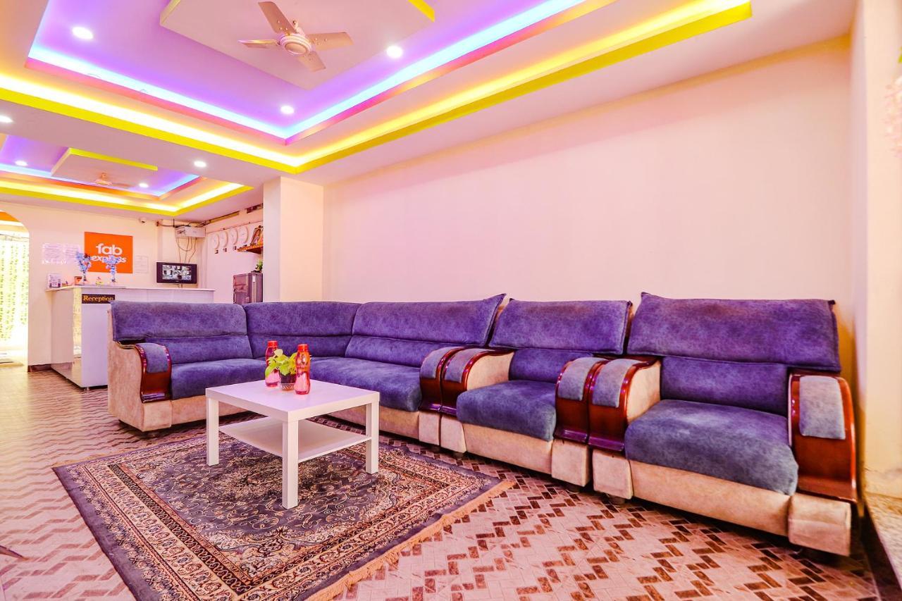 Fabexpress Broholic Suites - Nr Jntu Kukatpally 3* Hyderabad