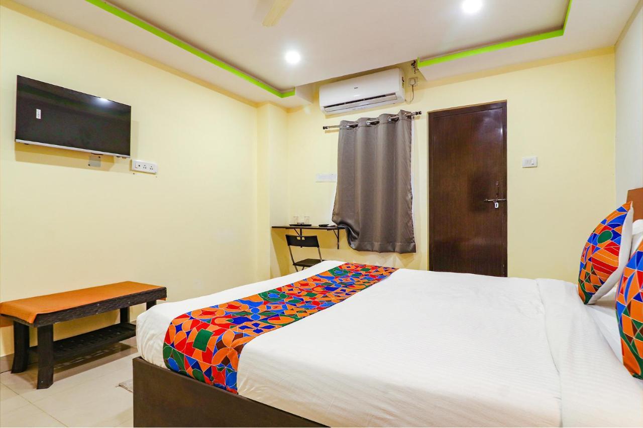 Fabexpress Broholic Suites - Nr Jntu Kukatpally Hyderabad