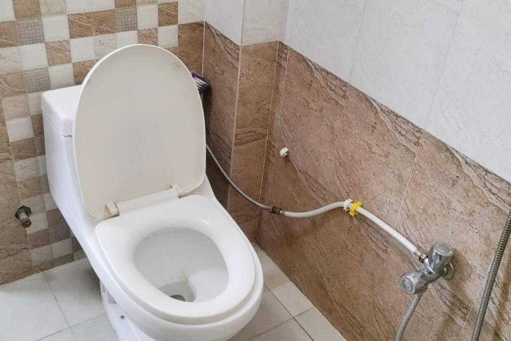 Servostay 2 Bhk In Kphb With Parking Apartment