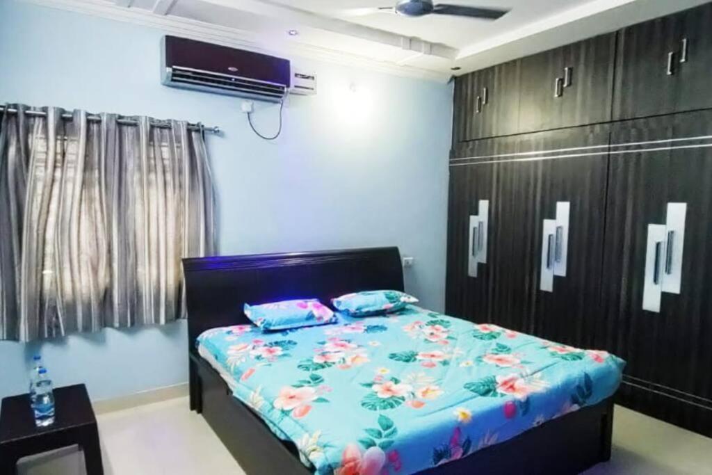 9 Bhk Entire Building In Kphb With Free Parking Apartment Hyderabad