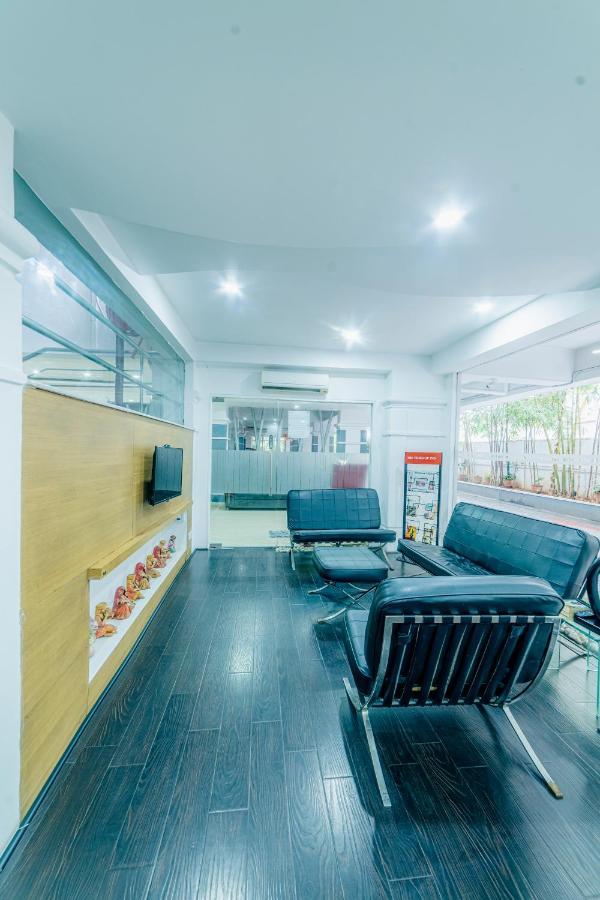 Athome , Whitefields, Kondapur Hotel Hyderabad