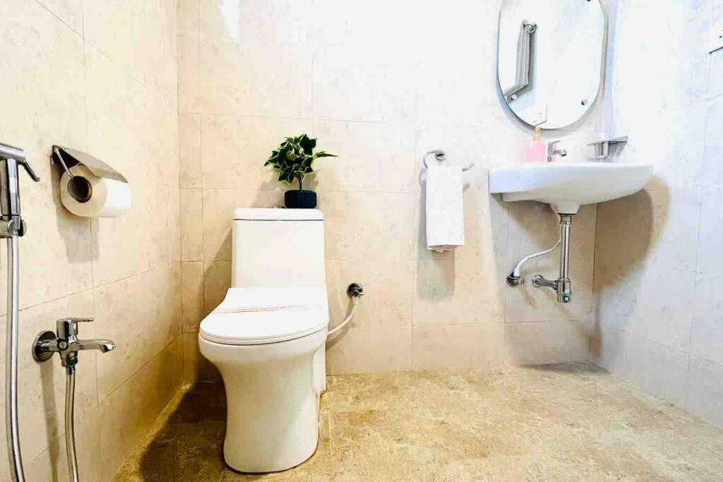 Bluo 1bhk Gachibowli - Terrace Garden, Lift