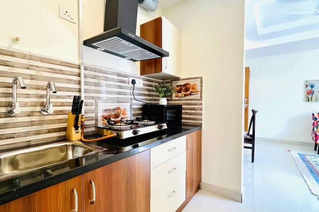 Bluo 1bhk Gachibowli - Terrace Garden, Lift Apartment *