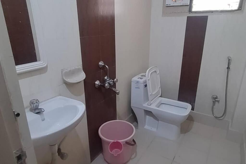 Servostay 2 Bhk Full Furnished In Kukatpally #101 Apartment