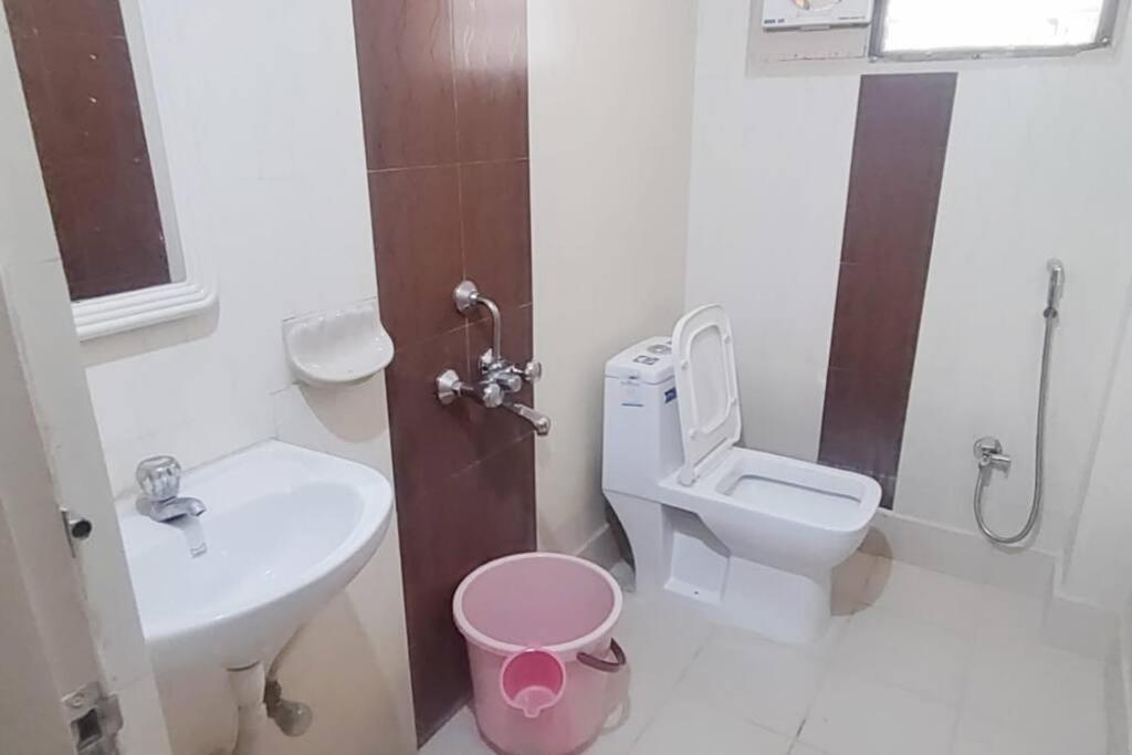 Apartment Servostay 2 Bhk Full Furnished In Kukatpally #101 *