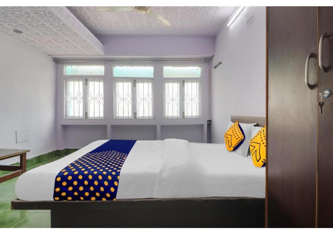 Apsara Near Nampally Station 3* Hyderabad