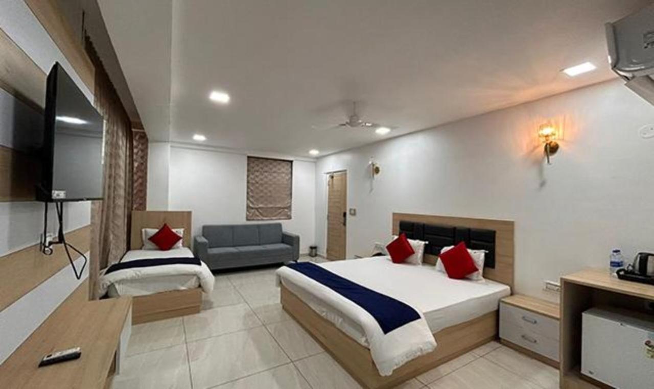 Hotel Fabhotel Prime Anika 3*